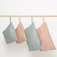 Load image into Gallery viewer, Moonu Wet Bag Large - Peony