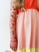 Load image into Gallery viewer, Ducky Street Tattoos - Flowers
