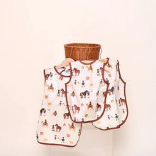 Load image into Gallery viewer, [NEW] Storgē WearBib - Saddle Club
