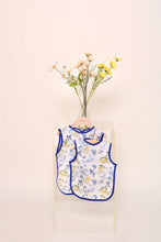 Load image into Gallery viewer, [NEW] Storgē WearBib - Bluebelle Bloom
