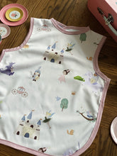 Load image into Gallery viewer, Storgē WearBib - Fairytale Castle
